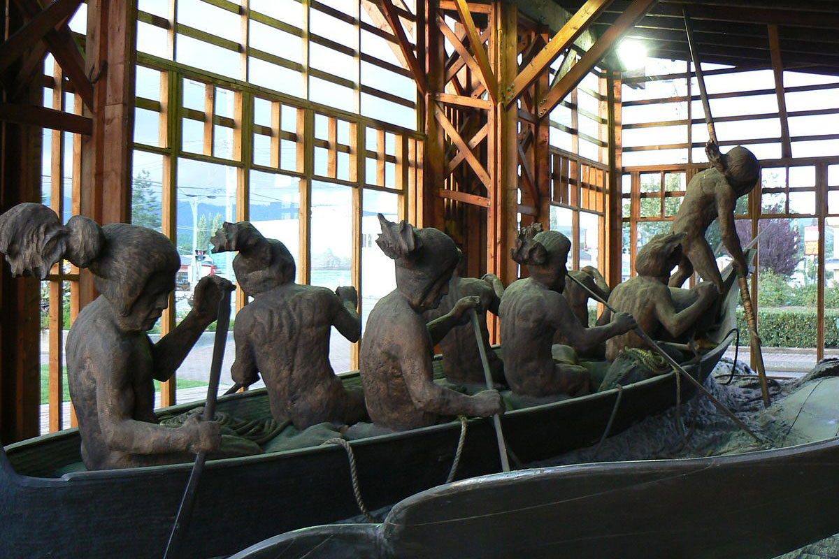 Life size Nuu-Chah-Nulth (formerly Nootka) whaling canoe sculpture in Port Alberni, BC. The piece used to be in the Royal British Columbia Museum in Victoria.